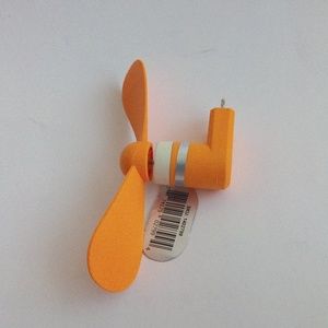 New SMART Accessories Creamsicle Orange Plug And Play Mobile Fan